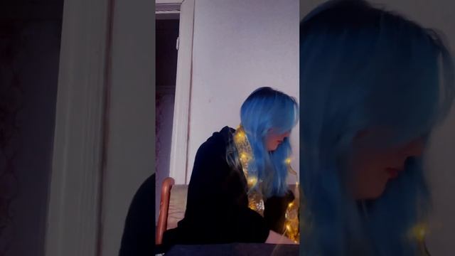 Это я пытаюсь поднять себе новогоднее настроение с помощью AliExpress #aliexpress смотреть онлайн