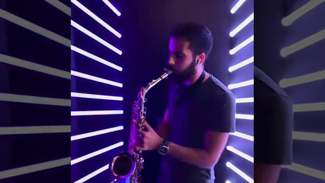Красивое исполнение песни Jony - Комета на Саксофоне смотреть онлайн