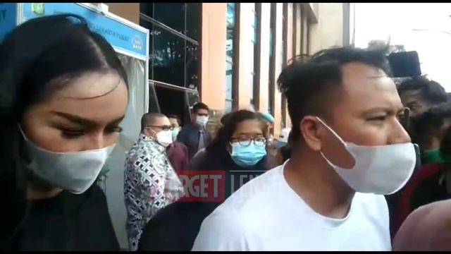 KALINA MINTA RUJAK DAN NASI GORENG смотреть онлайн
