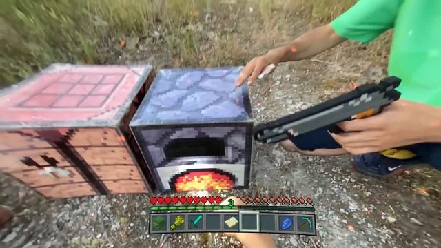 Minecraft in Real Life POV - ZOMBIE APOCALYPSE SURVIVAL in Realistic Minecraft Film смотреть онлайн