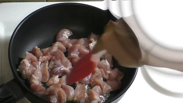 Вкусный Гуляш из Свинины//УНИВЕРСАЛЬНАЯ ПОДЛИВА С МЯСОМ для гречки, пюре и макарон//Мясо с подливко смотреть онлайн