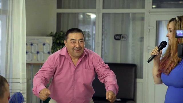 Ведущий на праздник. Юлия Медведева. Промо смотреть онлайн