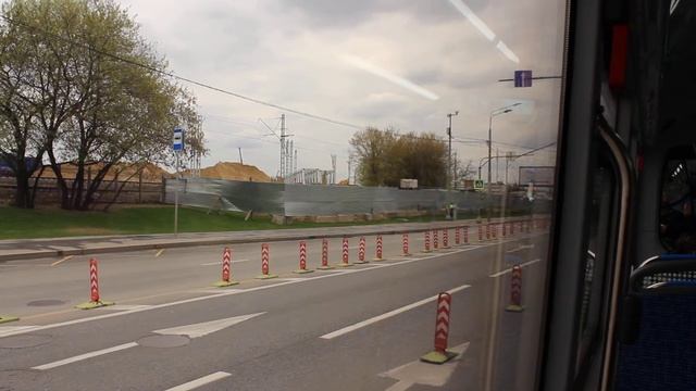 Едем по району Люблино и подъезжаем к метро "Волжская" на автобусе КМ смотреть онлайн