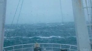 Шторм  в Охотском море