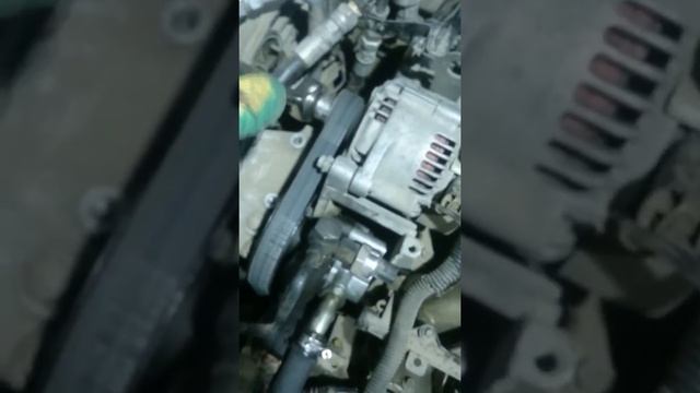 Проверка головок и прокладки гбц на трещины с помощью воздуха land Rover freelander, Rover 75, MG z смотреть онлайн