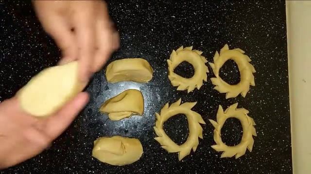 Сдобные домашние ёжики в форме БУЛИЧКА. мягкие и вкусные. Простой рецепт. ? смотреть онлайн