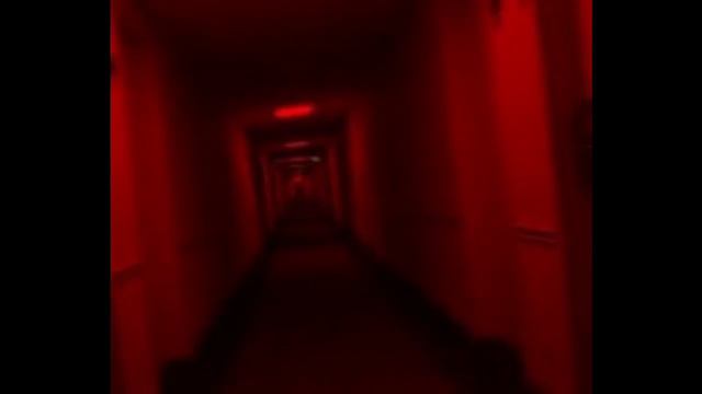 Backrooms- уровень Б-0 смотреть онлайн