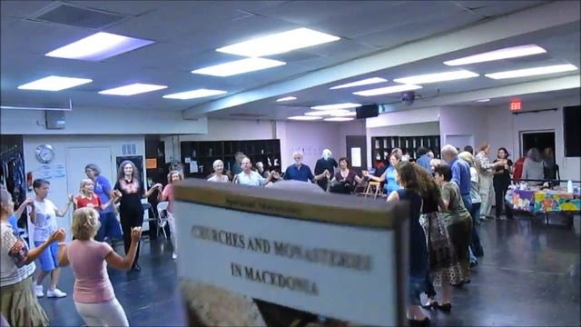 Elerinka A Bulgarian dance смотреть онлайн