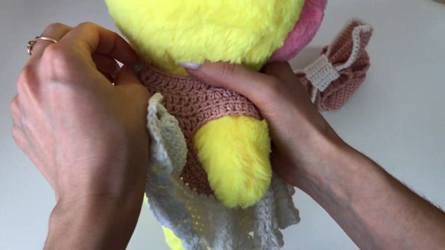 Вяжу одежду для уточки Лалафанфан смотреть онлайн