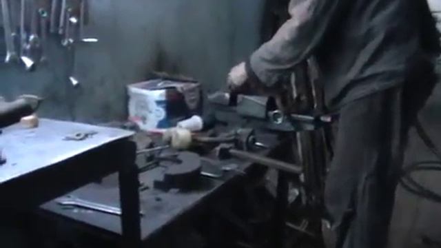 Самодельный трактор ,раздельные тармоза. смотреть онлайн