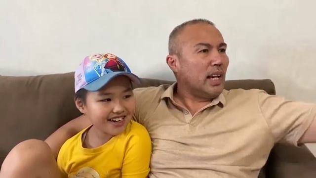 Дочка и папа: деньги это зло!)) смотреть онлайн