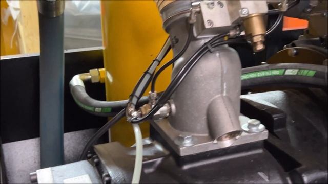 Винтовой дизельный компрессор КВ-12/10 ЧКЗ. Обзор и демонстрация работы смотреть онлайн