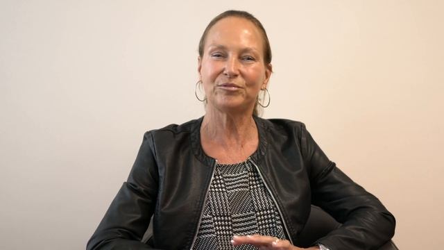 3,5 Monate nach der Halsstraffung: Christiane's Erfahrungen mit einer Gesichtsstraffung смотреть онлайн