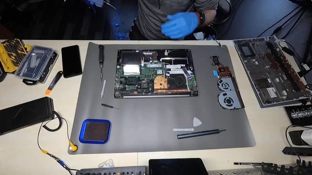 Lenovo IdeaPad 720-15IKB dust cleaning, thermal paste, thermal pad replacement TIME LAPSE VIDEO смотреть онлайн