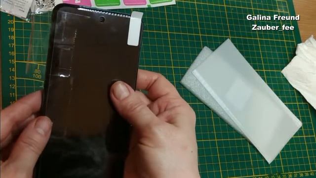 Как приклеить защитное стекло на телефон смотреть онлайн