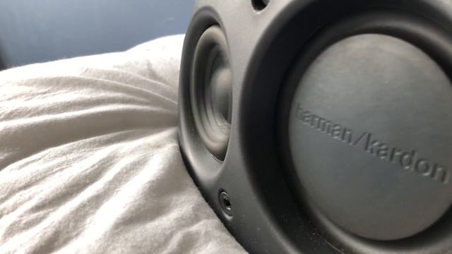 HARMAN KARDON GO PLAY INSANE DEEP BASS TEST! смотреть онлайн