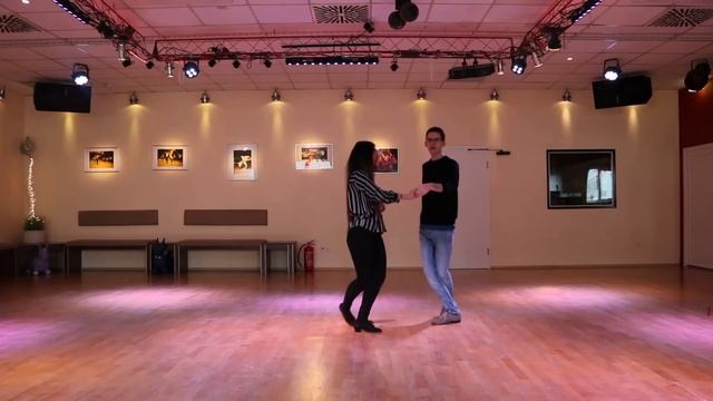 Samba - Criss Cross Tutorial SMK Di. + Fr. 20:30 Uhr von Seb смотреть онлайн