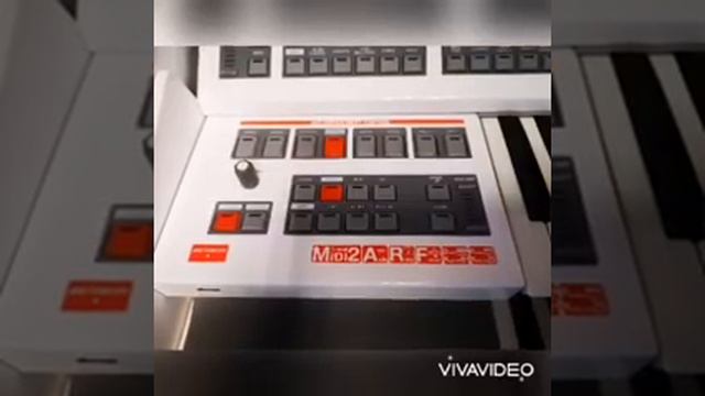 Ringway Electronic Organ RS1000E смотреть онлайн