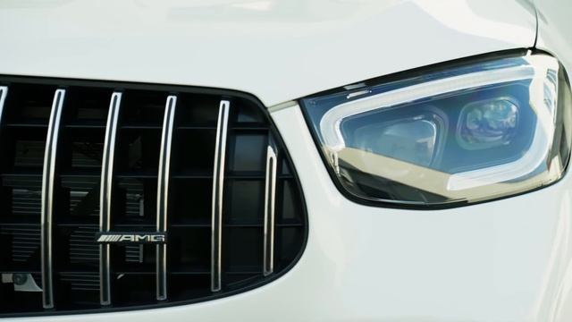 Mercedes-AMG GLC 63 S 4MATIC+ Driving Scenes смотреть онлайн