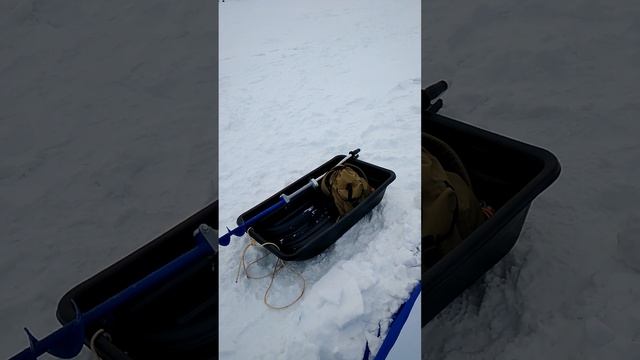 Зимняя рыбалка. Распорки в палатку от ветра. Проталина. смотреть онлайн
