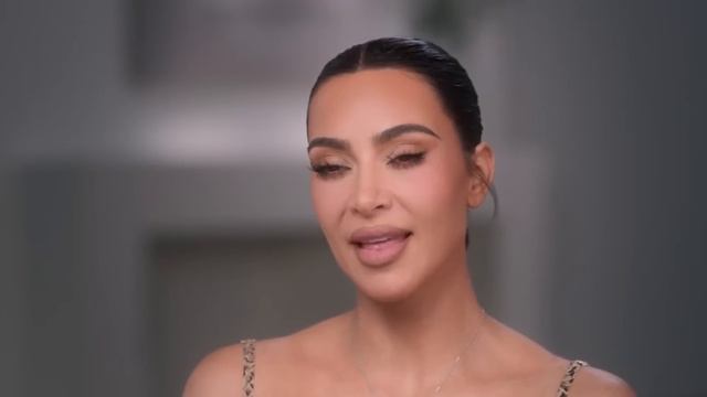 All About The Kardashians Season 4 for Episodes 1,2,3 and 4 | Pop Culture смотреть онлайн