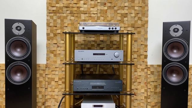 Cambridge AXR85 vs Dali Oberon 7 смотреть онлайн