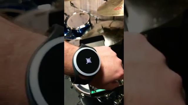 Soundbrenner Unboxing смотреть онлайн