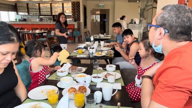 Breakfast @Double Tree by Hilton, RAS AL KHAIMAH | VITA COGITATA смотреть онлайн