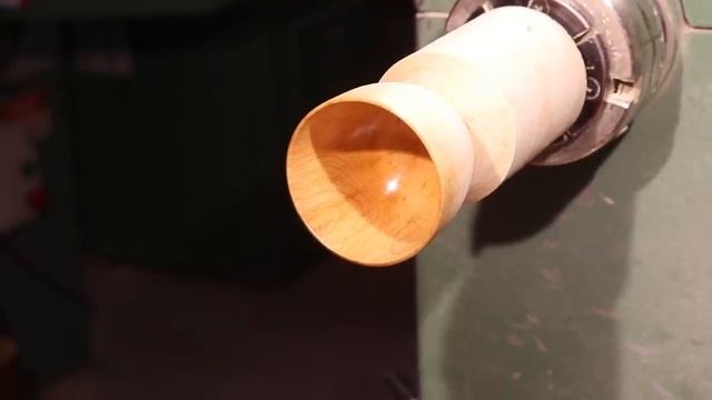 Woodturning | Arbutus Goblet - First Time Using This Wood смотреть онлайн