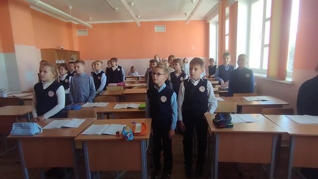 Фрагмент урока музыки. Исполнения пени 