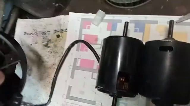 Замена эл.двигателя печки Вояджера смотреть онлайн