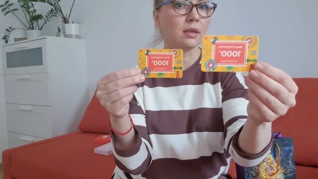 ??ЁЛКА на ДВОРЦОВОЙ??упаковка ПОДАРКОВ??ЖИРАФ и БАБУШКА #vlogmas2023 смотреть онлайн