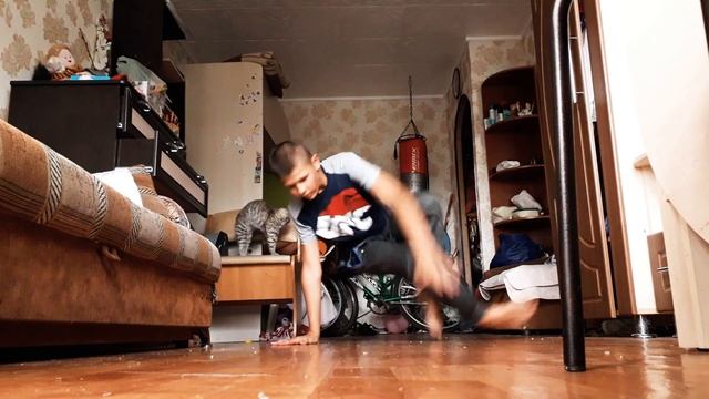 Обучалка по брейк дансу футвок для новичкам смотреть онлайн