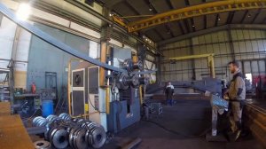 Гибка уголка 100х100х8мм полкой внутрь. Вальцевание уголка полкой внутрь mpigroup.ru 8(495)215-27-4