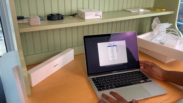 2020 Macbook Pro 13 inch Unboxing смотреть онлайн