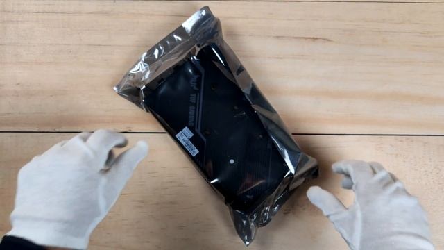 ASUS TUF-GTX1660-O6G-GAMING Graphics Card Unboxing and Overview смотреть онлайн