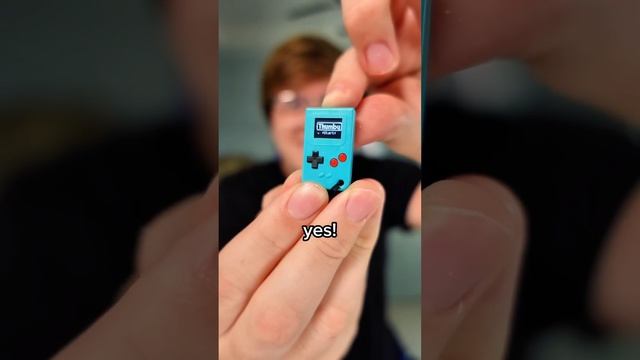 The World’s Smallest Game Boy смотреть онлайн