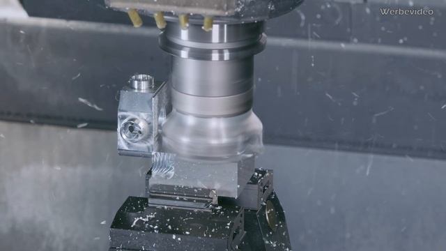 CNC Machining An Aluminum Part | Hermle C400 | SolidCAM | IMachining