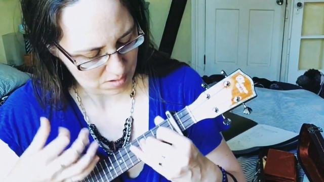 100 Days of Ukulele - 69/100 - “Heroes” смотреть онлайн