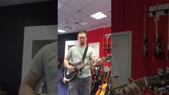 Gibson Les Paul Blackwater 2010 Piezo смотреть онлайн