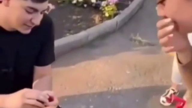 когда девчонок много ???