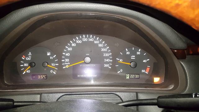 Mercedes Benz E320 W210 cold start -3,5°Grad смотреть онлайн