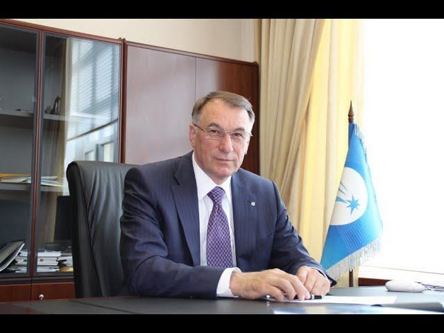 Торжественный вечер, посвященный 100-летию ВЛКСМ Таганрога