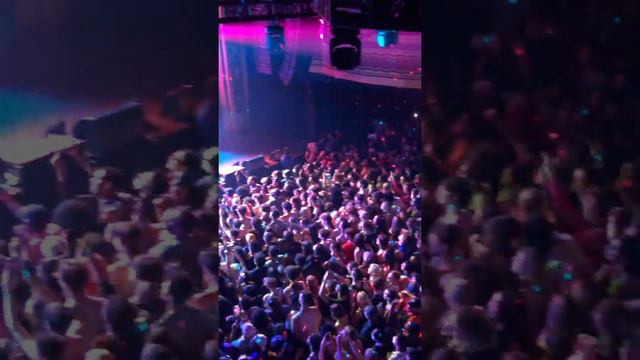 Anna Wintour - Azealia Banks Live Webster Hall NYC 09/01/2021 смотреть онлайн