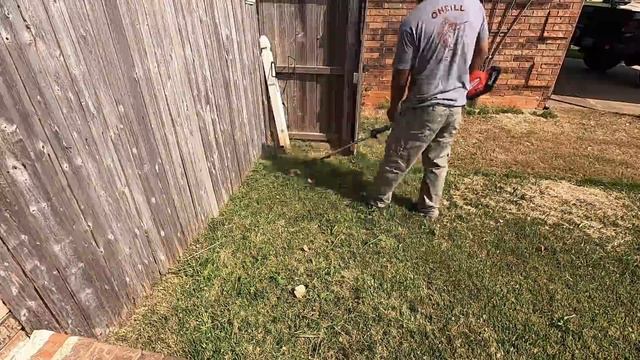 Not so average lawn mowing job | Overgrown edges смотреть онлайн