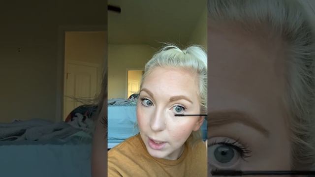 Younique Epic TWISTED mascara First Impressions смотреть онлайн