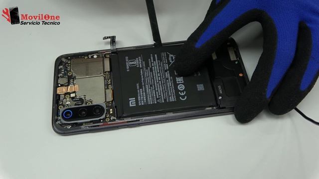 Cambiar Bateria Xiaomi Mi9 смотреть онлайн