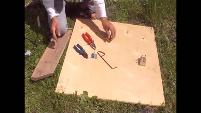 Фиксатор-защелка двери своими руками. смотреть онлайн