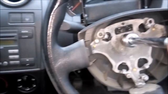 How to Remove & Replace a Ford Fiesta Steering Wheel & Airbag Tutorial MK6 смотреть онлайн