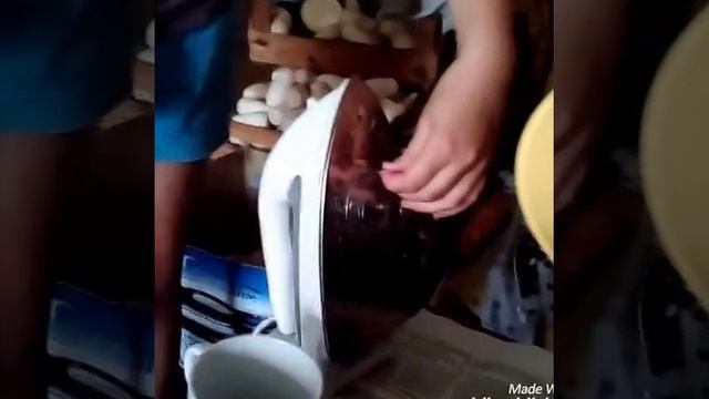 Делаем браслет из пластиковой бутылки:3 смотреть онлайн